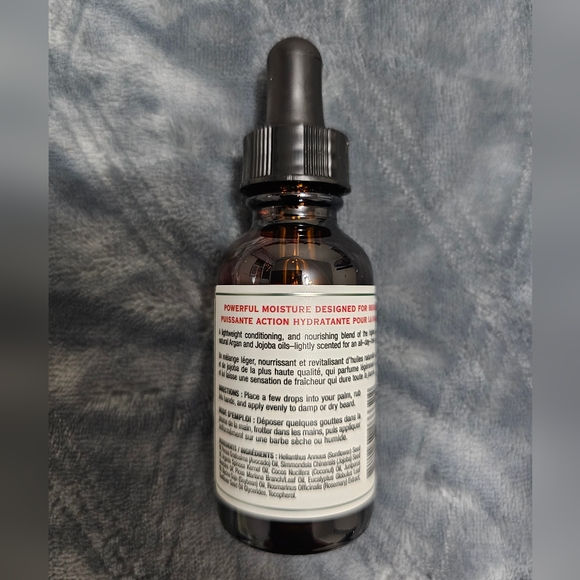 CREMO Revitalizing Beard Oil 30 mL/1 fl. oz. - Picture 2 of 7